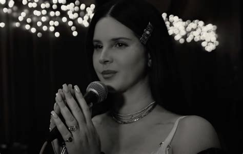 what kind of music does lana del rey sing and how has her influence transcended beyond the genre?